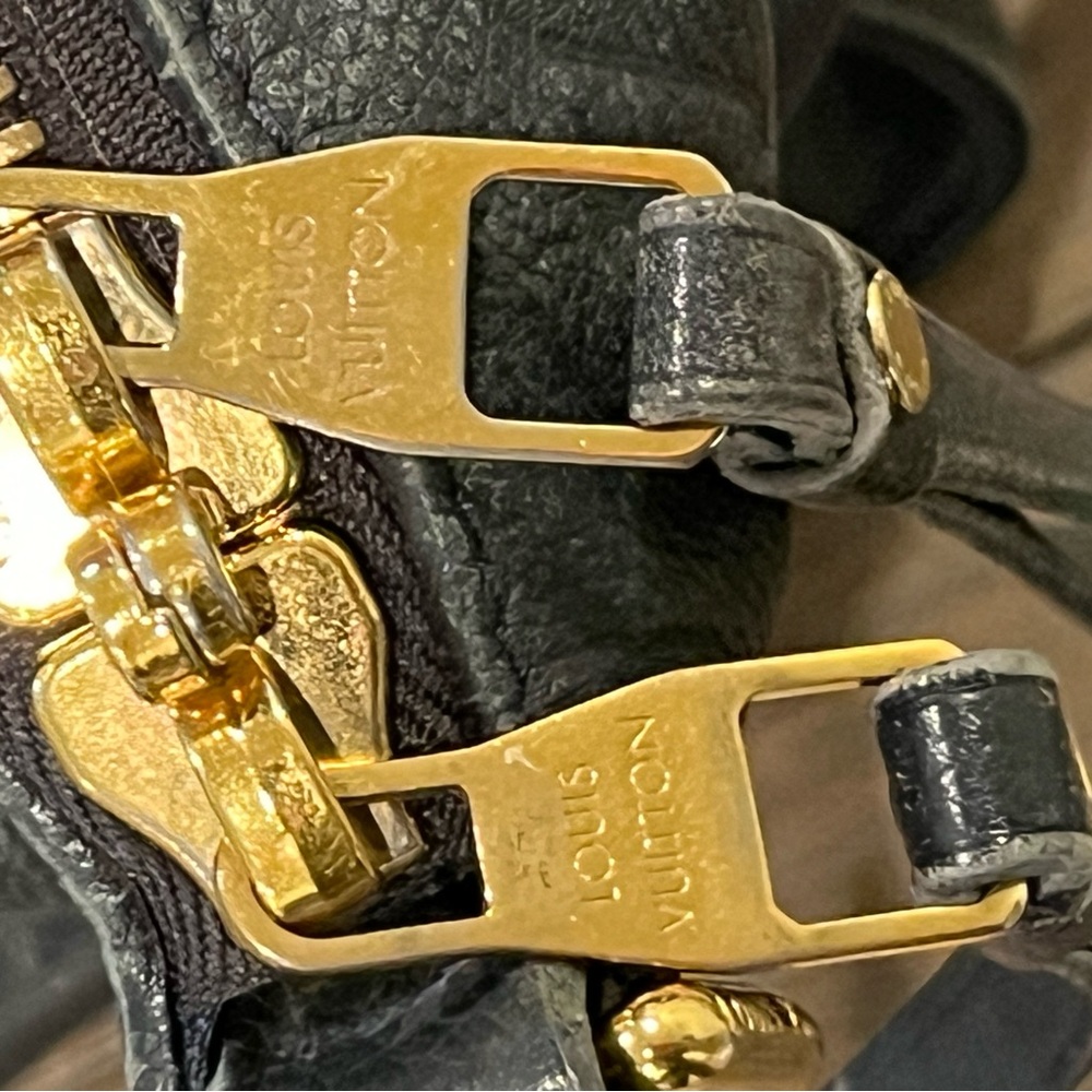 Louis Vuitton Empriente Lumineuse PM shoulder hand bag ๐ - Picture 12 of 16